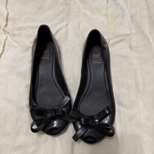 mini Melissa black flats size 2 with bows